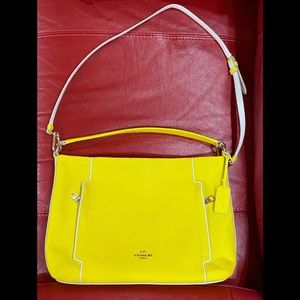 Coach Canary & white leather bag. Gold accents.